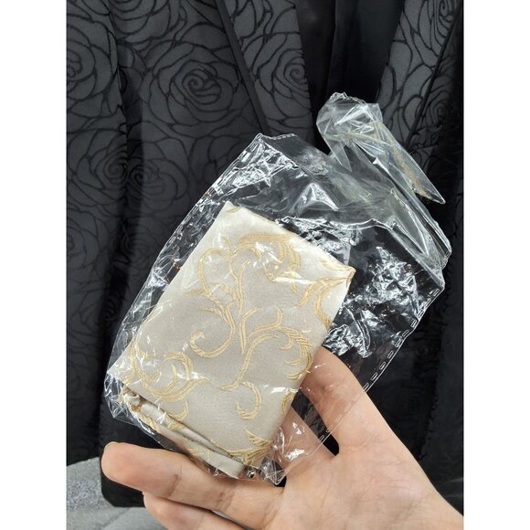 CooFandy Rose Pattern Black Blazer w/ Pocket Square Size L - Picture 3 of 9